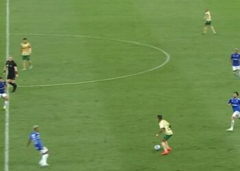 Palmeiras vira em cima do Cruzeiro, mantém chances de título e deixa Bahia no G-8