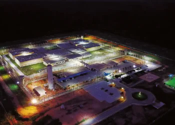 MJ transfere 23 presos de penitenciárias federais