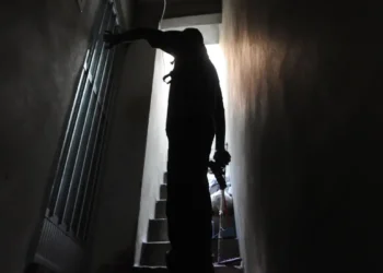 Acusações de tráfico são baseadas em ações sem mandado em residências