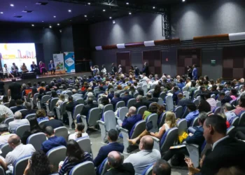 Prefeitos buscam apoio contra mudanças climáticas