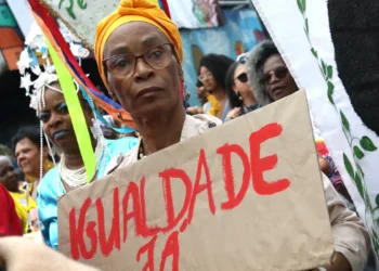 Quase 85% da população preta afirma ter sofrido discriminação racial