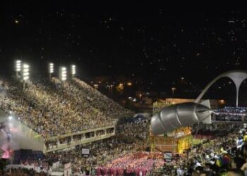 Carnaval de 2025 terá 3 dias de desfiles na Marquês de Sapucaí, no Rio