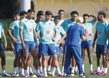 Endrick assume camisa 9 da seleção brasileira masculina; Rodrygo segue com a 10