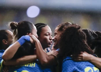 Brasil goleia Jamaica em último jogo antes da convocação para Paris