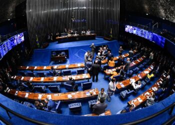 Senado aprova estratégia de combate à violência contra criança