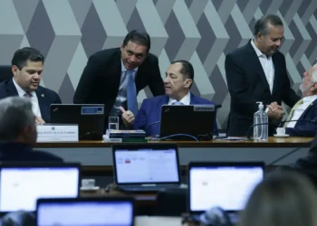 CCJ do Senado reduz prazo de inelegibilidade previsto na Ficha Limpa