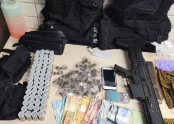 Paripe: homem é preso e submetralhadora é apreendida