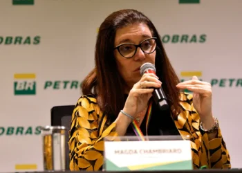 Petrobras nega impacto da política de preços em redução de lucro