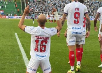 Assista os gosl de Thaciano: Grêmio 0x2 Bahia