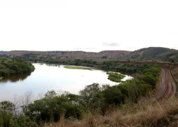 Recuperação do Rio Doce precisa avaliar mudança climática, diz estudo