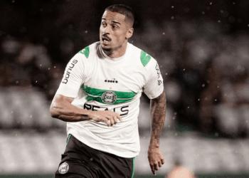 Estreante na Série B pelo Coritiba, Dellatorre celebra largada com vitória: “Muito importante”
