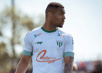 Ex-Avaí, Tucão celebra primeiro gol no futebol uruguaio: “Fome de fazer mais”