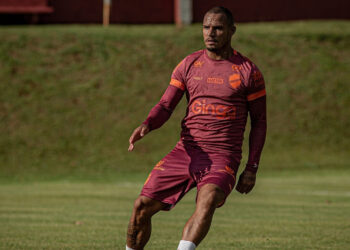 Arilson comemora oportunidade de título que Vila Nova não ganha há 20 anos: “Isso vai nos motivar ainda mais”