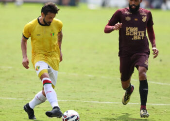 Após vitória como visitante contra o líder da Série C, Robinho acredita que Brusque pode “aprontar” diante do Athletico Paranaense