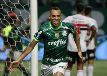 Tricampeão paulista, Breno Lopes diz que Palmeiras de Abel Ferreira já é um “time histórico”