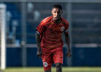 Jogador com mais partidas na história do Manauara, Vitinho pode completar a marca de 50 jogos pelo clube