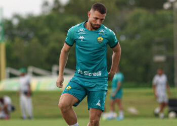 Léo Ataíde participa de vitória fora de casa e celebra bom momento do Cuiabá: “Time cada vez mais forte e confiante”