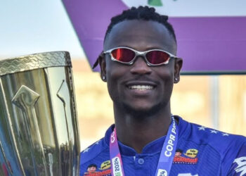 Zagueiro nigeriano, Samuel Oti, valoriza título do Monte Azul na Copa Paulista: “Feliz por fazer parte dessa grande história”
