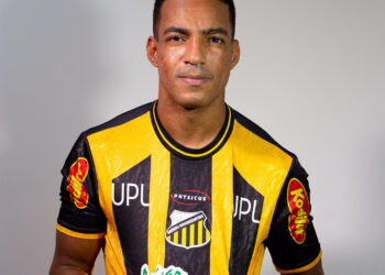 Autor da assistência no empate contra o Palmeiras, Jenison elogia trabalho no Novorizontino