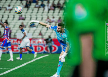 Com estreia sem sofrer gol, João Ricardo comemora triunfo e vê Fortaleza em busca de evolução