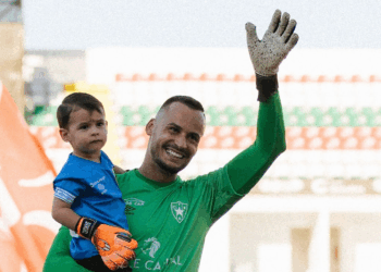 Após acesso histórico e quase 100 jogos, Bruno Brigido se despede do Estrela da Amadora