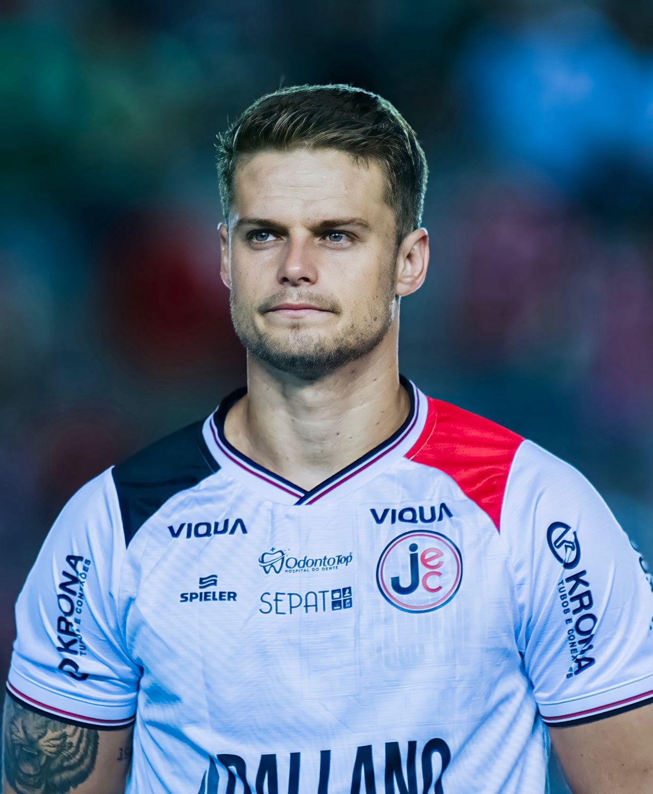 Com mais de 100 jogos pelo Joinville, Kadu encerra passagem pelo clube, enaltece torcida, vaga na Série D e projeta sequência da carreira