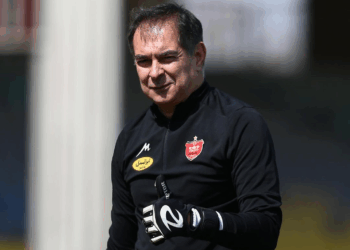 Preparador de goleiros no Irã, Jorcey Anisio avalia disputa acirrada por título nacional: “Momento decisivo”