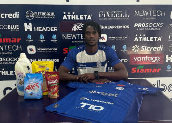 De volta ao futebol paulista, zagueiro nigeriano, Samuel Oti, avalia os primeiros dias como atleta do Monte Azul