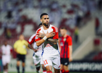 Decisivo mais uma vez, Luan Pereira chega a seis gols na temporada pelo Sharjah FC