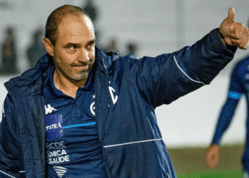 Após vitória no Derby, Allan Aal completará 300 jogos na carreira contra o Sport: “Marca importante”