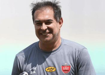 Preparador no Irã, Jorcey Anisio treina goleiro da seleção e participa de ‘remontada’ por título nacional