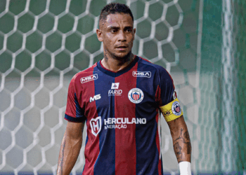 Capitão do Itabirito, Bryan valoriza goleada no primeiro jogo das semis, mas prega foco por vaga na decisão do Troféu Inconfidência