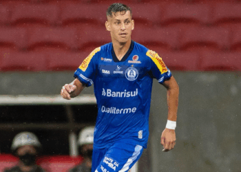 Primeiro reforço para a Série A2 do Gaúcho, Adriano Klein retorna ao Aimoré: “Em casa”