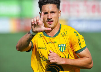 Após gol e vaga na final da Copa FGF, João Felipe revela meta no Ypiranga: “Fechar o ano com chave de ouro”