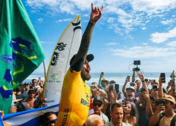 Filipe Toledo retorna ao palco do bicampeonato mundial