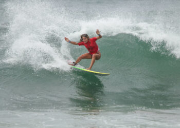 Promessa do surf feminino vislumbra QS após ‘tempestade olímpica brasileira’