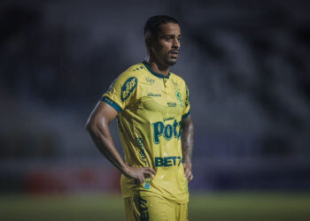 Depois de marcar contra o Paysandu, Dellatorre enaltece bom momento do Mirassol na Série B