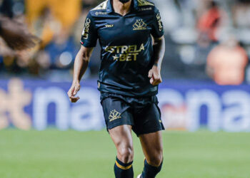 Jonathan valoriza tempo de trabalho no Criciúma para duelo com Botafogo, mais um ex-clube