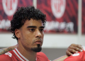 Rennan Siqueira comemora classificação do América-RN na Série D, mas mira no objetivo final: “Queremos o acesso”