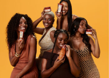 Natura lança linha de autocuidado para peles pretas e pardas em Salvador