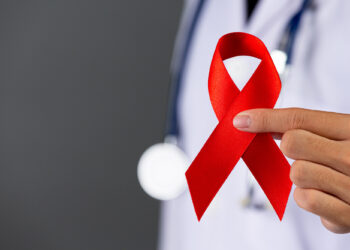 Dezembro Vermelho: entenda o importante papel dos exames laboratoriais no diagnóstico e acompanhamento do HIV