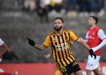 Brasileiro Renato Soares chega ao seu 50º jogo no futebol europeu