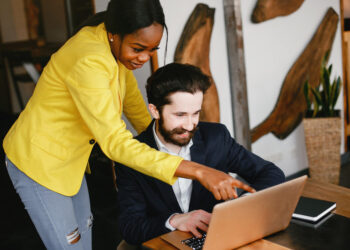 Dia dos Namorados: 13 franquias para empreender junto com seu amado e faturar até R$ 500 mil por mês