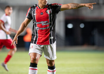 Camisa 10 do JEC, Lucas de Sá valoriza triunfo em casa e já foca em duelo com o Brusque