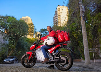 iFood anuncia reajuste na taxa mínima e outras iniciativas para entregadores