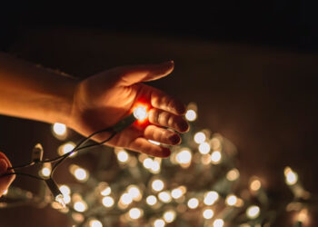 Natal: especialista alerta sobre riscos de iluminação mal instalada; confira dicas de segurança e economia