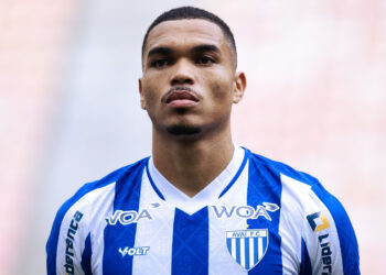 Líder em estatísticas no Avaí, Jonathan Costa valoriza começo invicto e prega foco para sequência da Série B