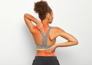 Sono ruim pode agravar sintomas da fibromialgia, alerta especialista