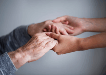 Parkinson: especialista alerta para a importância do tratamento com abordagem multifacetada