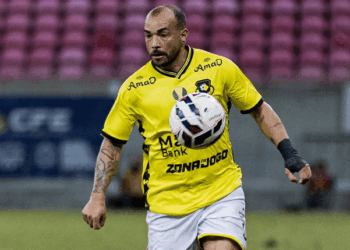 Em maior sequência invicta da Série C, Rodolfo ressalta foco do São Bernardo: “Pés no chão”